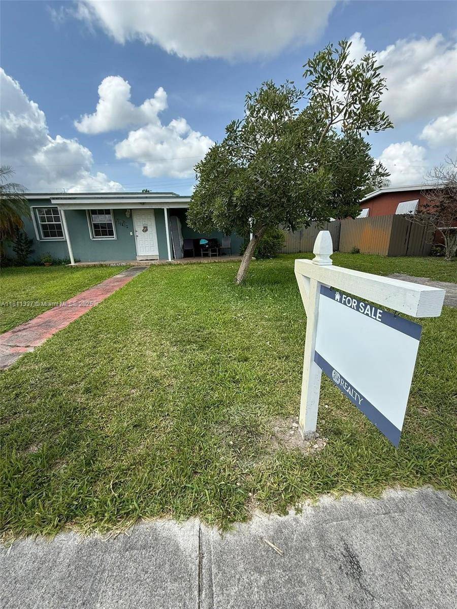 Miami, FL 33165,11412 SW 42nd St