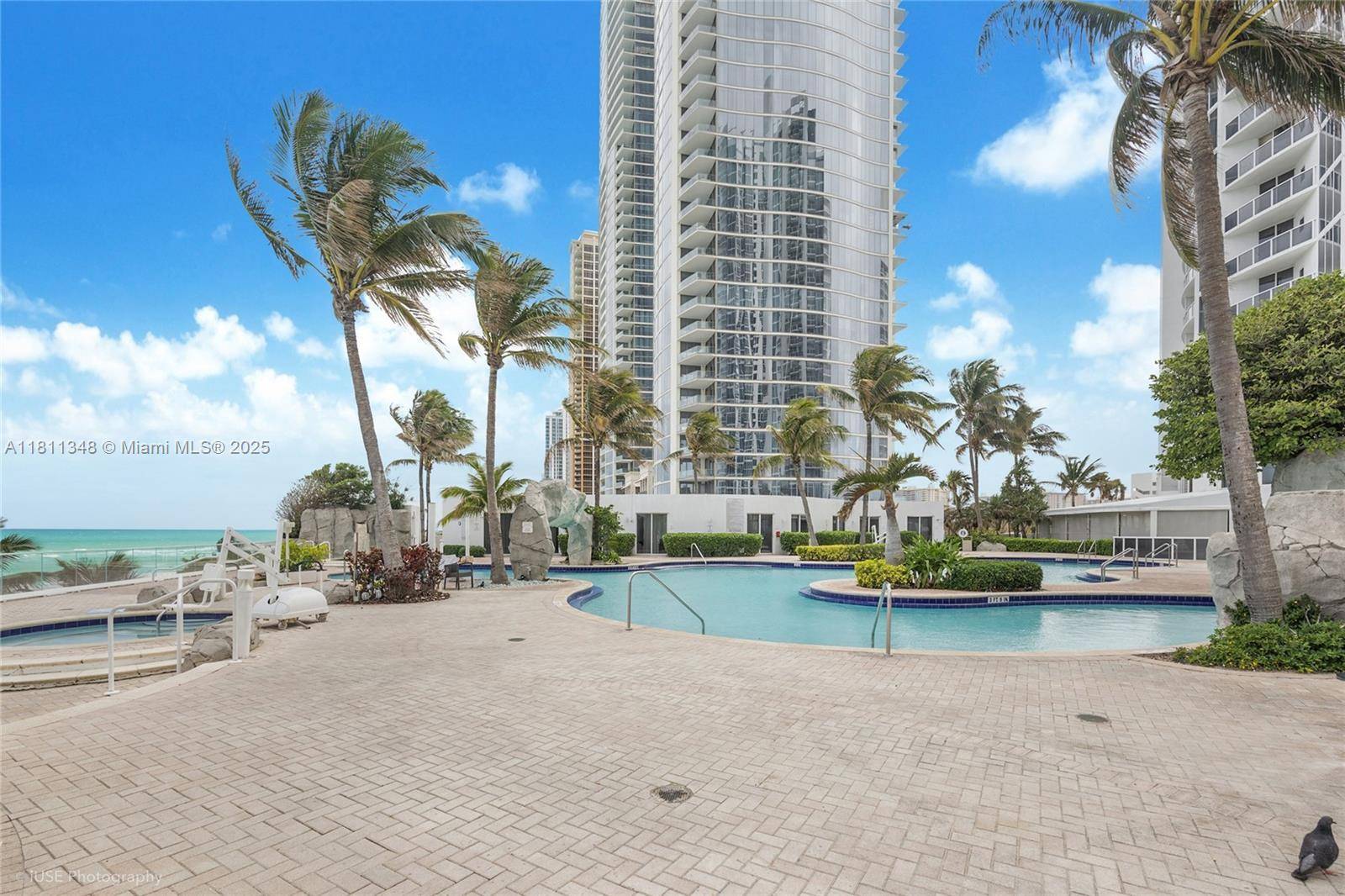 Sunny Isles Beach, FL 33160,18001 Collins Ave #1504