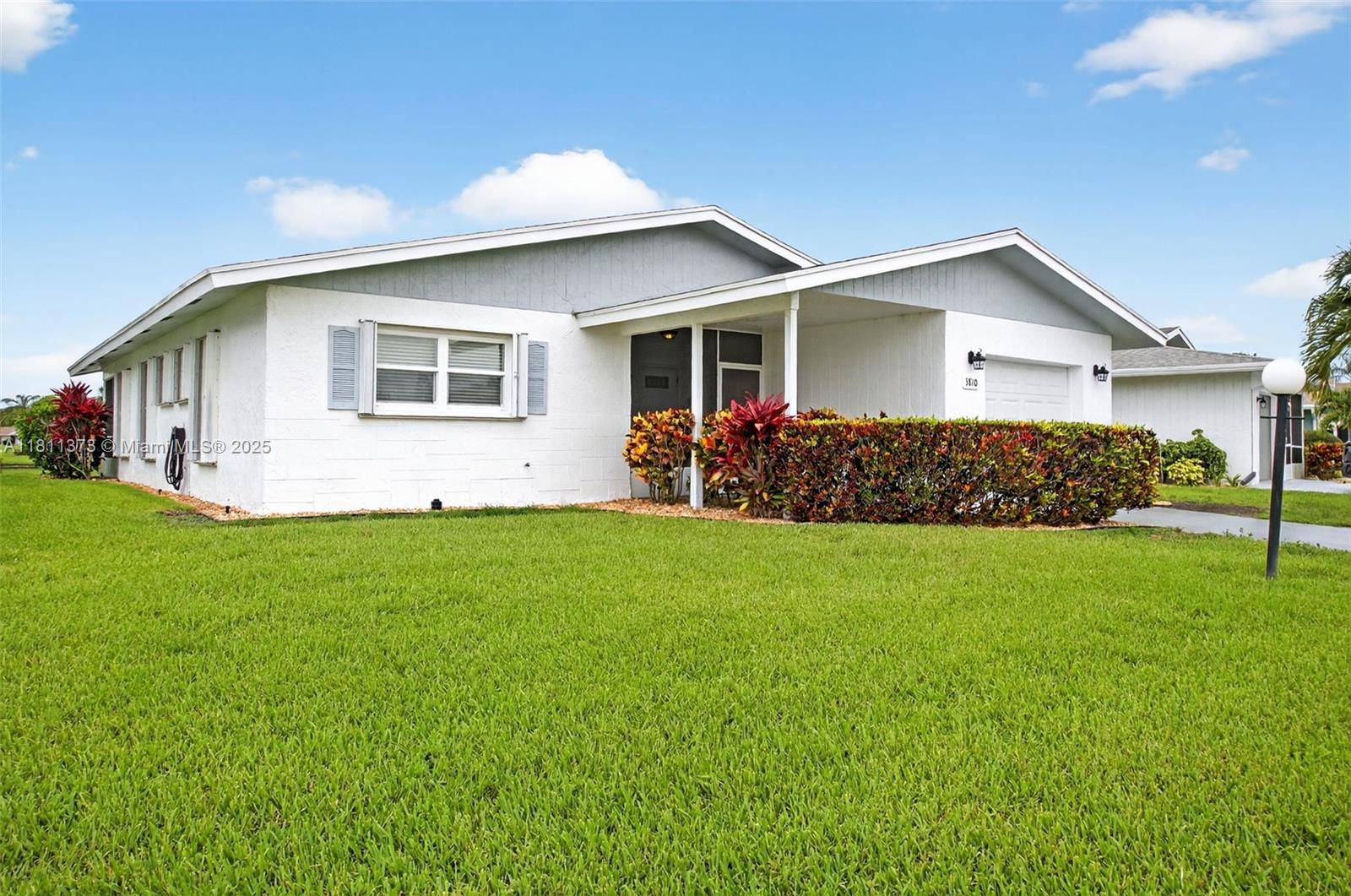 West Palm Beach, FL 33417,3810 Rowena Cir