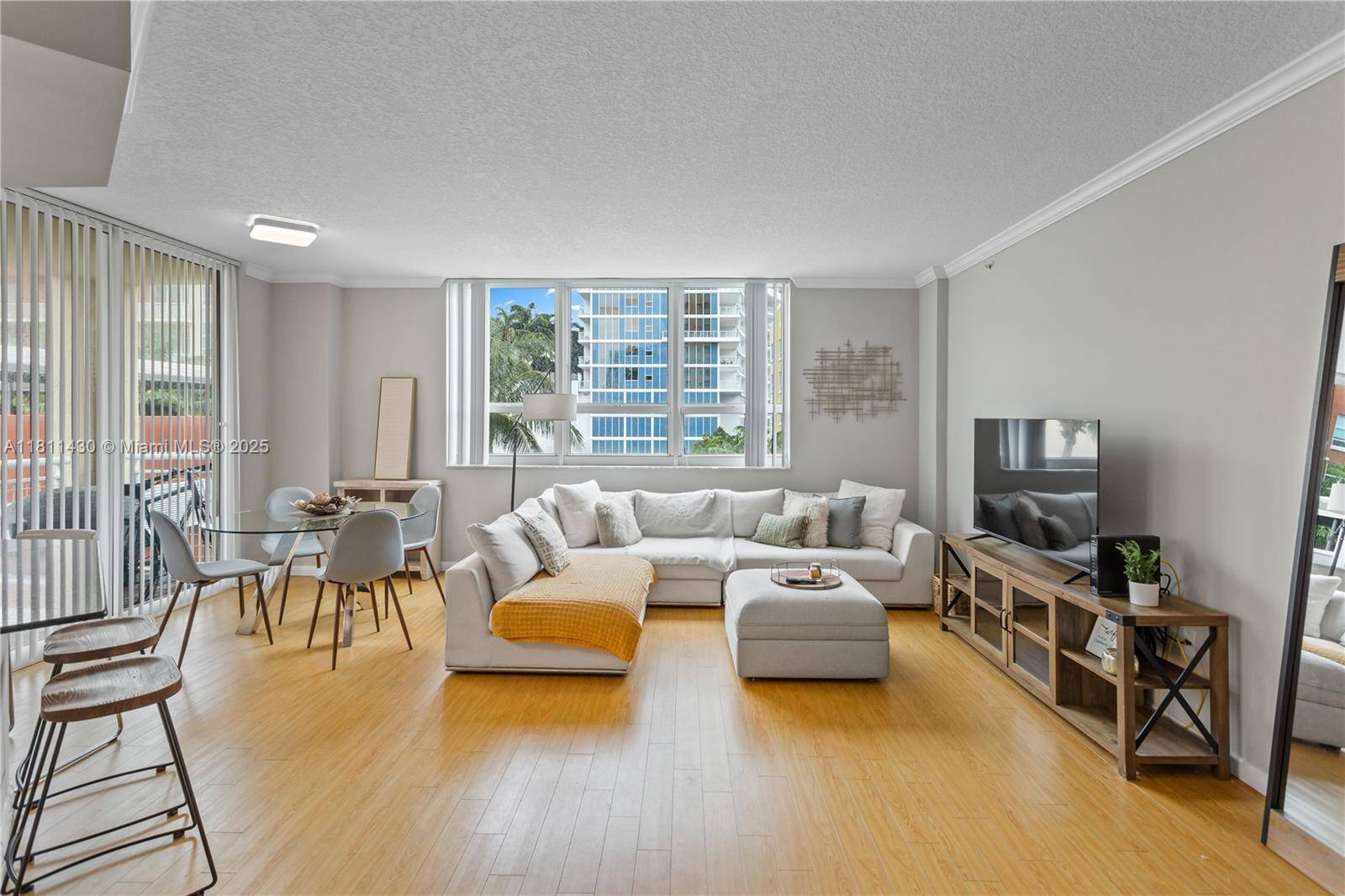 Miami, FL 33137,2000 N Bayshore Dr #401