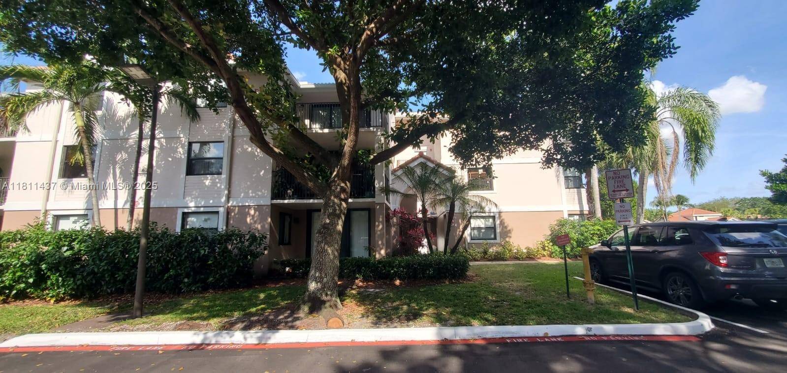 Plantation, FL 33322,10125 W Sunrise Blvd #304