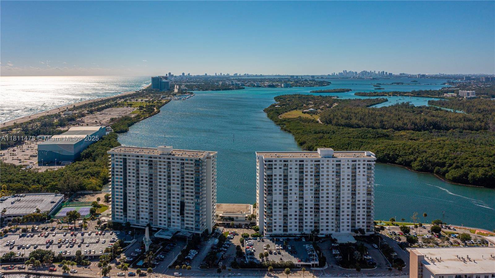 Sunny Isles Beach, FL 33160,500 Bayview Dr #1723