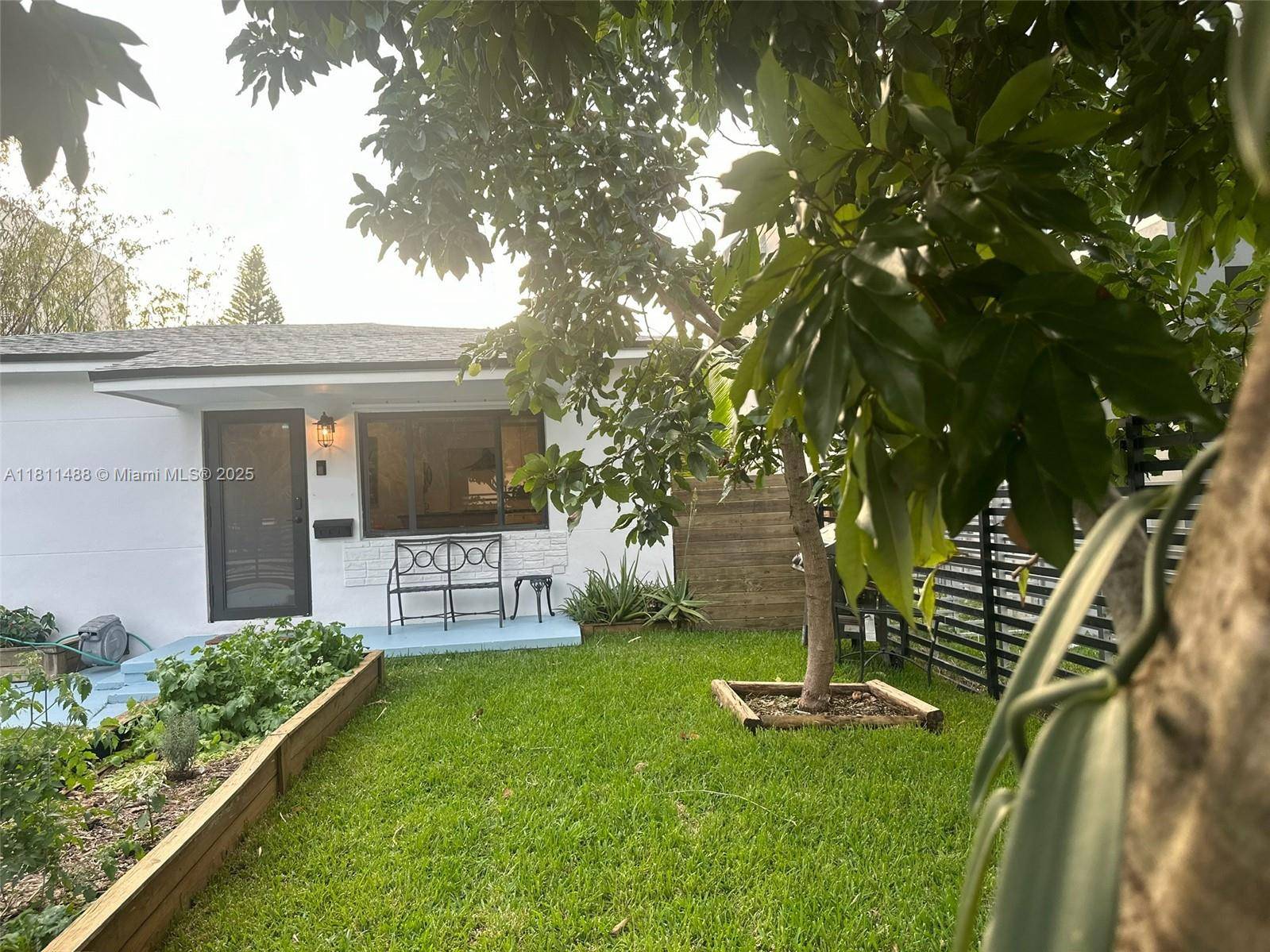 Miami, FL 33133,3134 Carter St