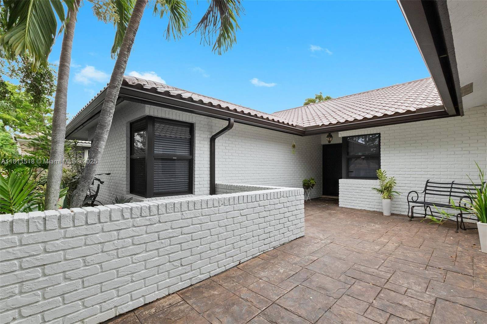 Coral Springs, FL 33071,875 NW 108th Ln