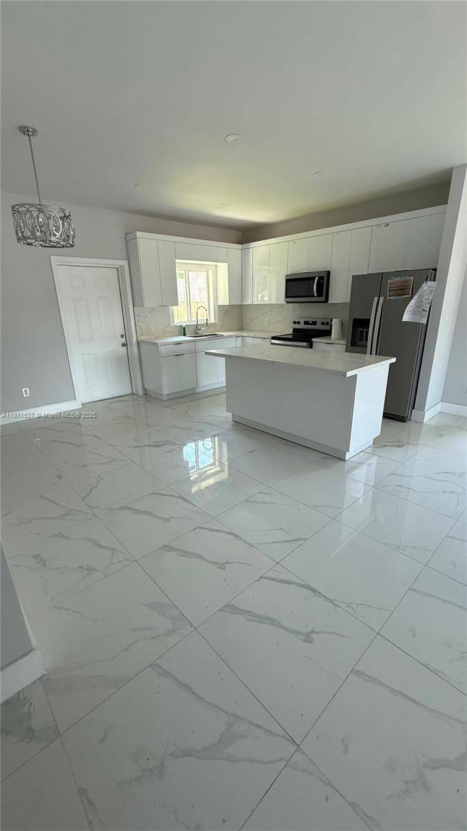 Miami, FL 33142,4801 NW 31st Ct
