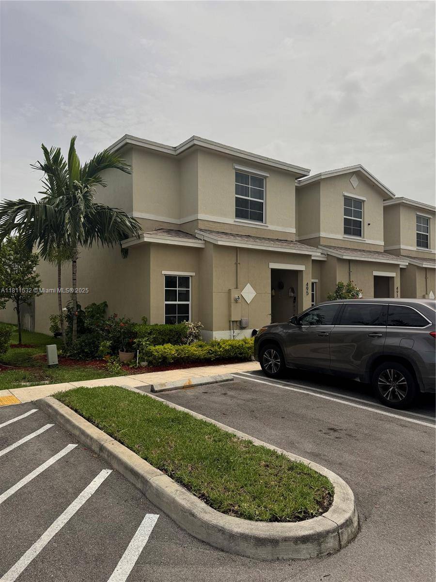 Florida City, FL 33034,495 NE 5th Way