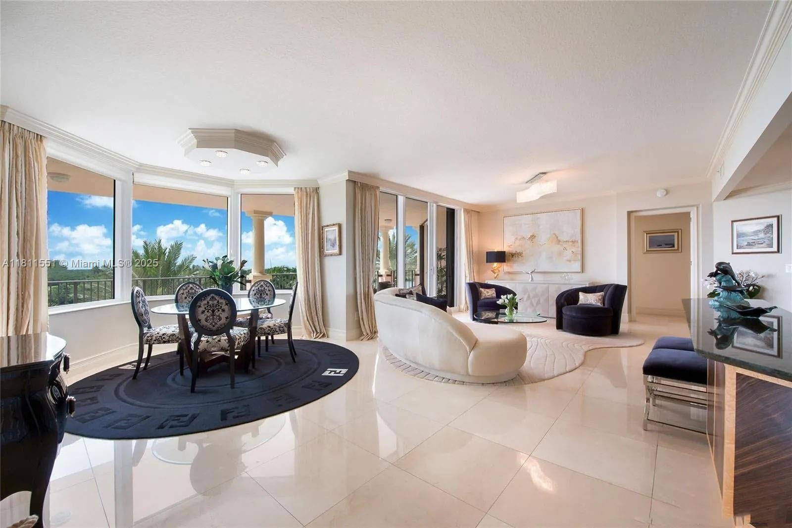 Coral Gables, FL 33158,13627 Deering Bay Dr #402
