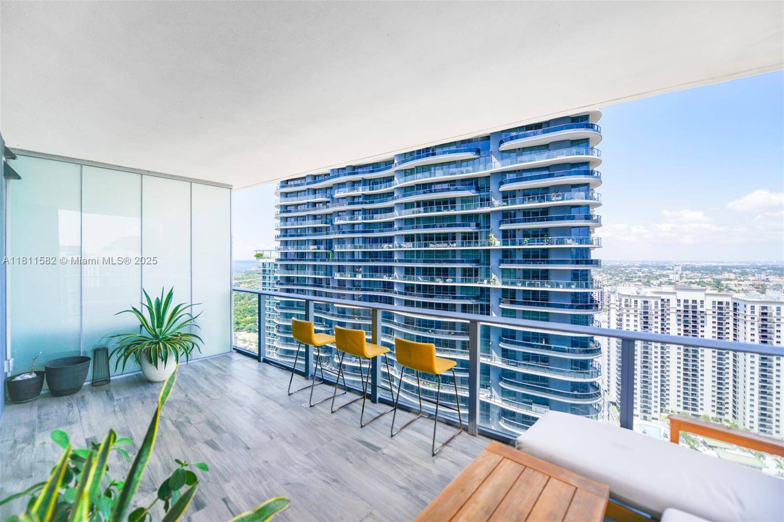 Miami, FL 33131,1010 Brickell Ave #4411
