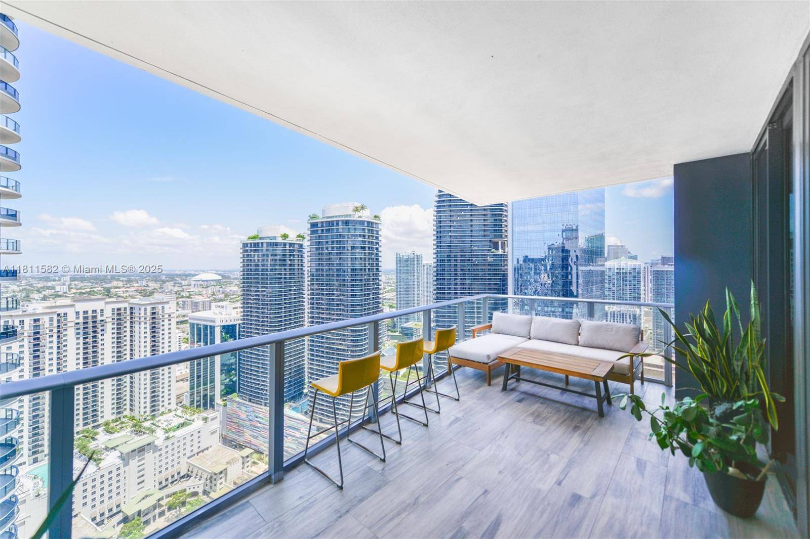 Miami, FL 33131,1010 Brickell Ave #4411