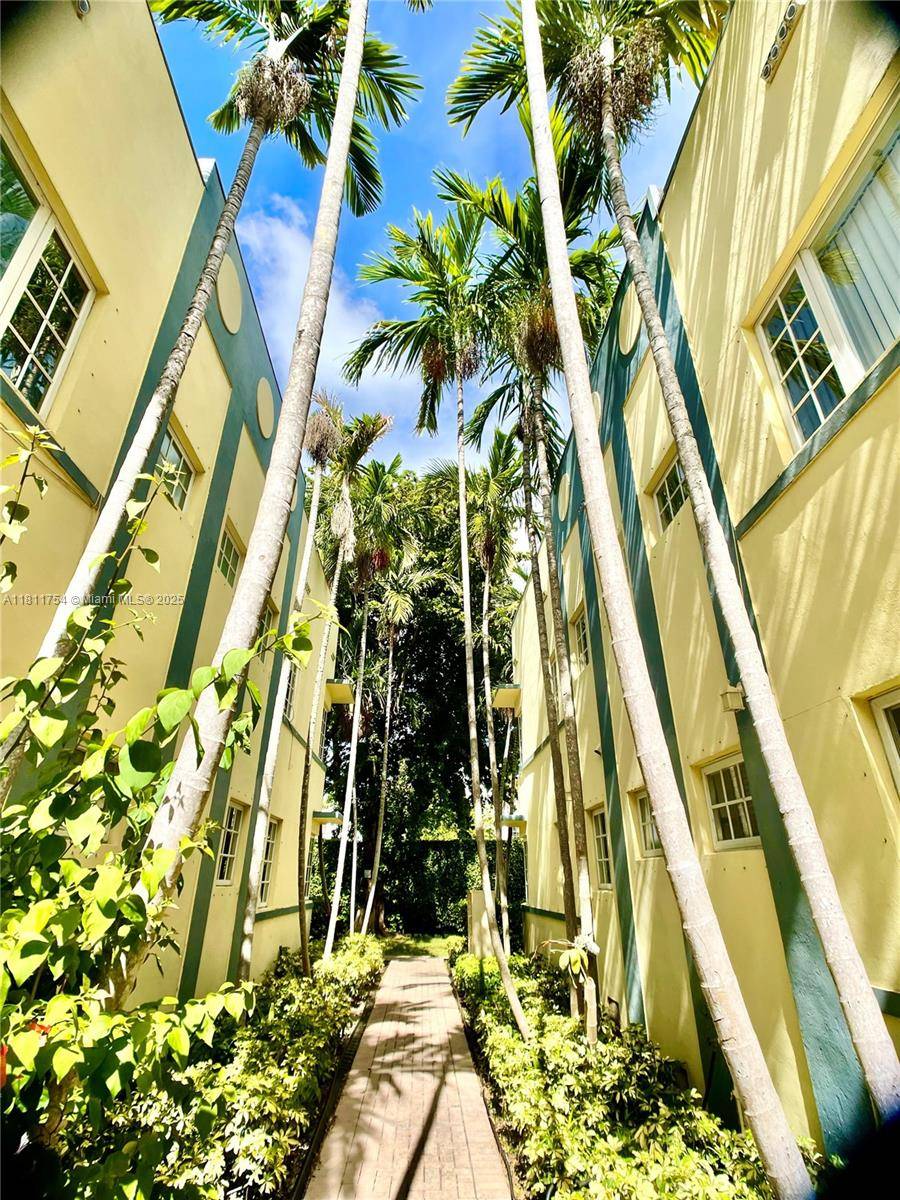 Miami Beach, FL 33139,600 Euclid Ave #3B