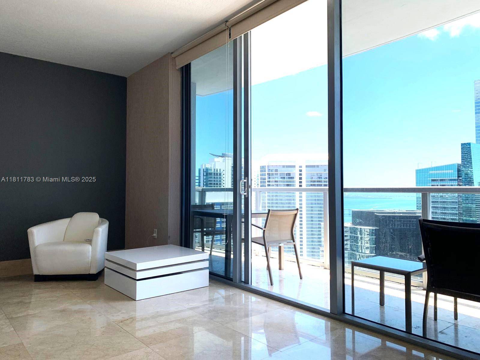 Miami, FL 33131,1060 Brickell Ave #3909