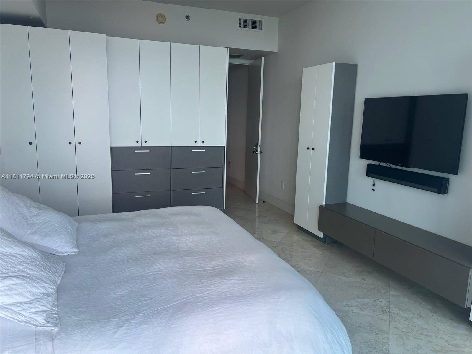Miami Beach, FL 33139,100 S Pointe Dr #1603