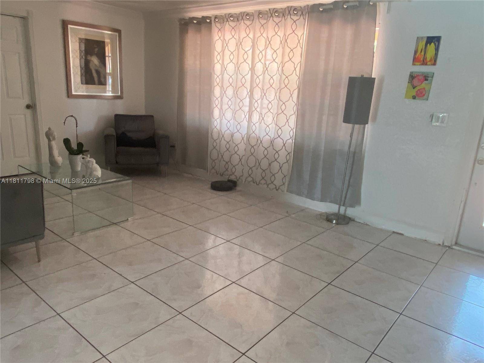 Miami, FL 33175,13360 SW 43rd St