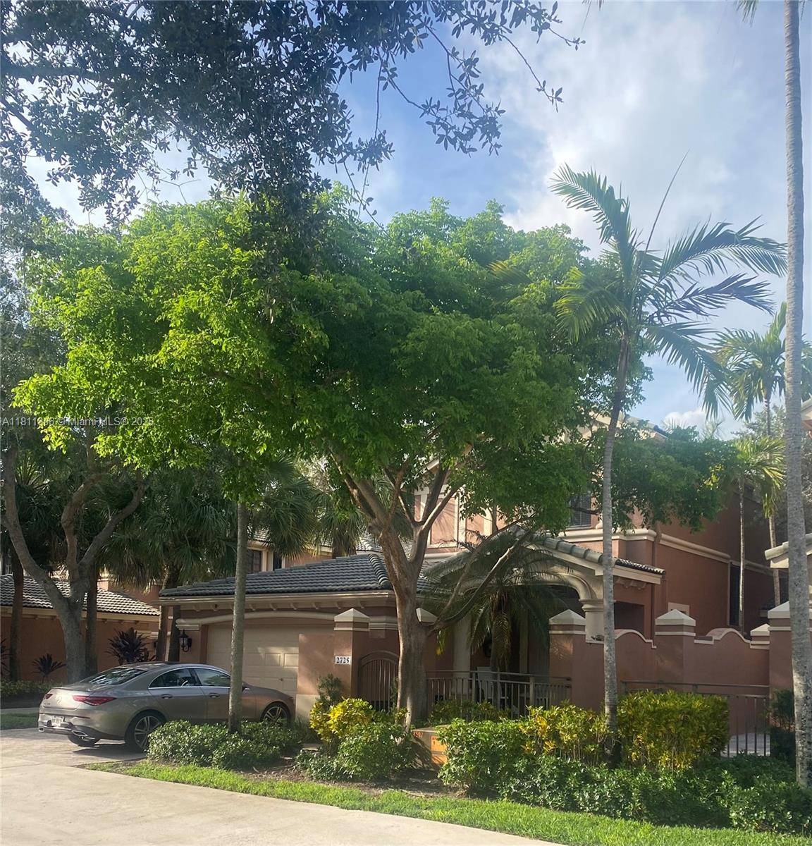 Weston, FL 33332,2725 Kinsington Cir #4-3