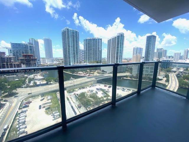Miami, FL 33131,31 SE 6th St #2102