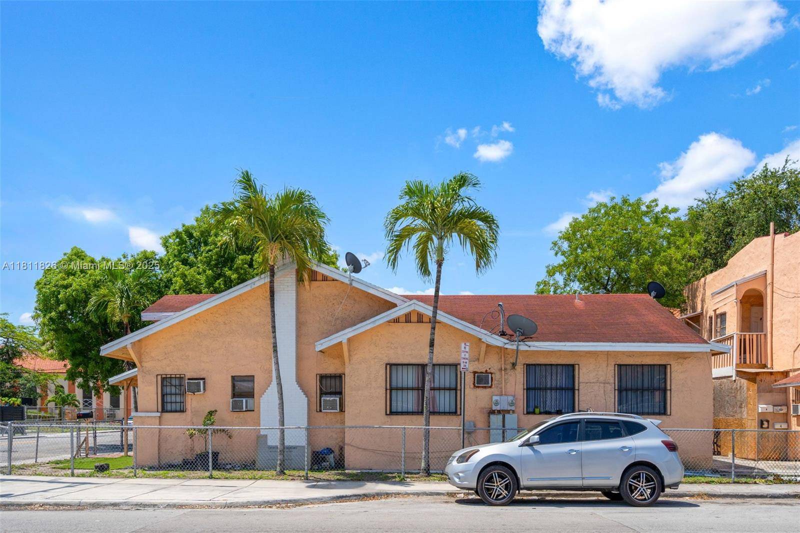 Miami, FL 33128,142 NW 10th Ave