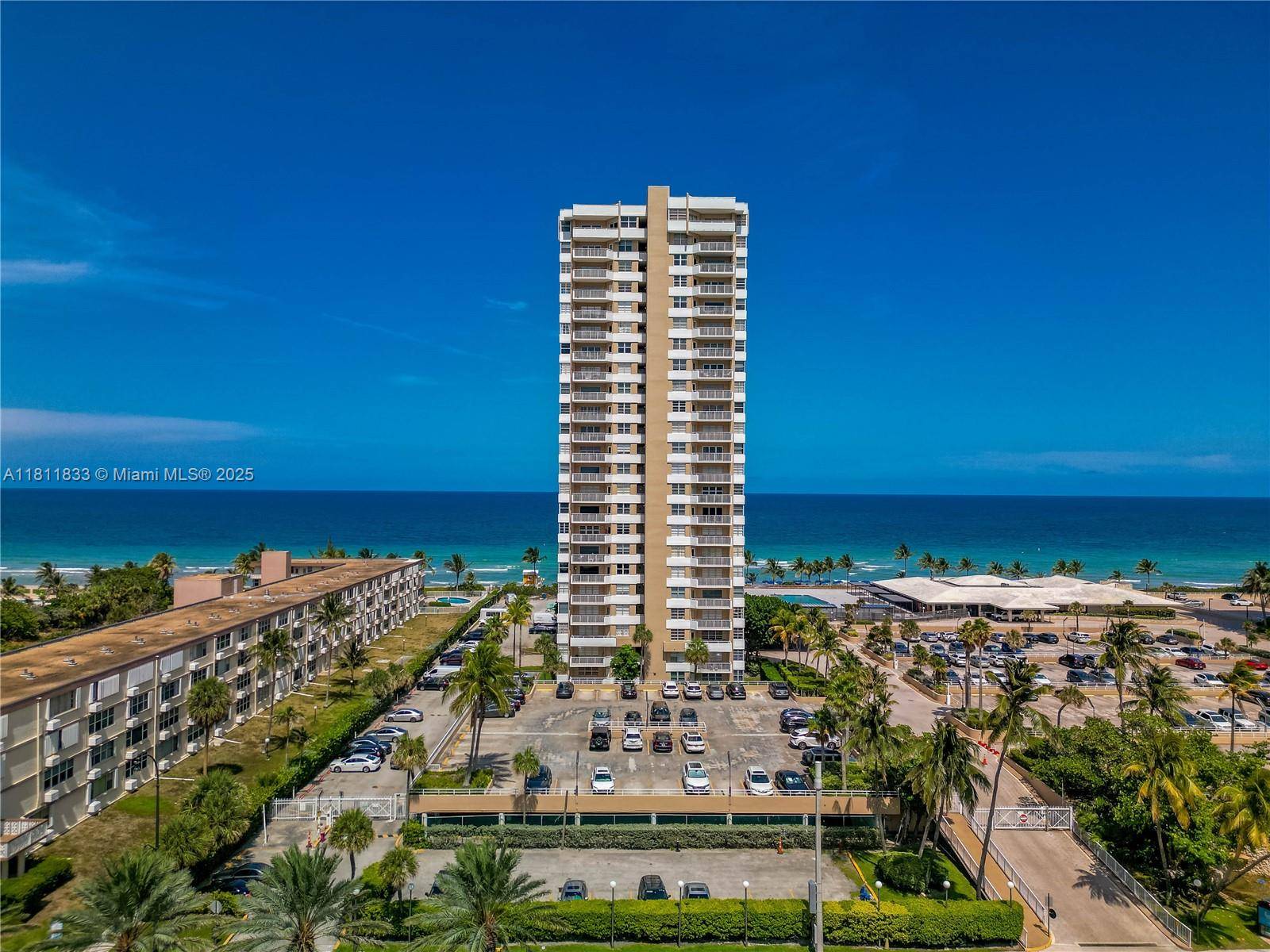Hallandale Beach, FL 33009,1950 S Ocean Dr #7F