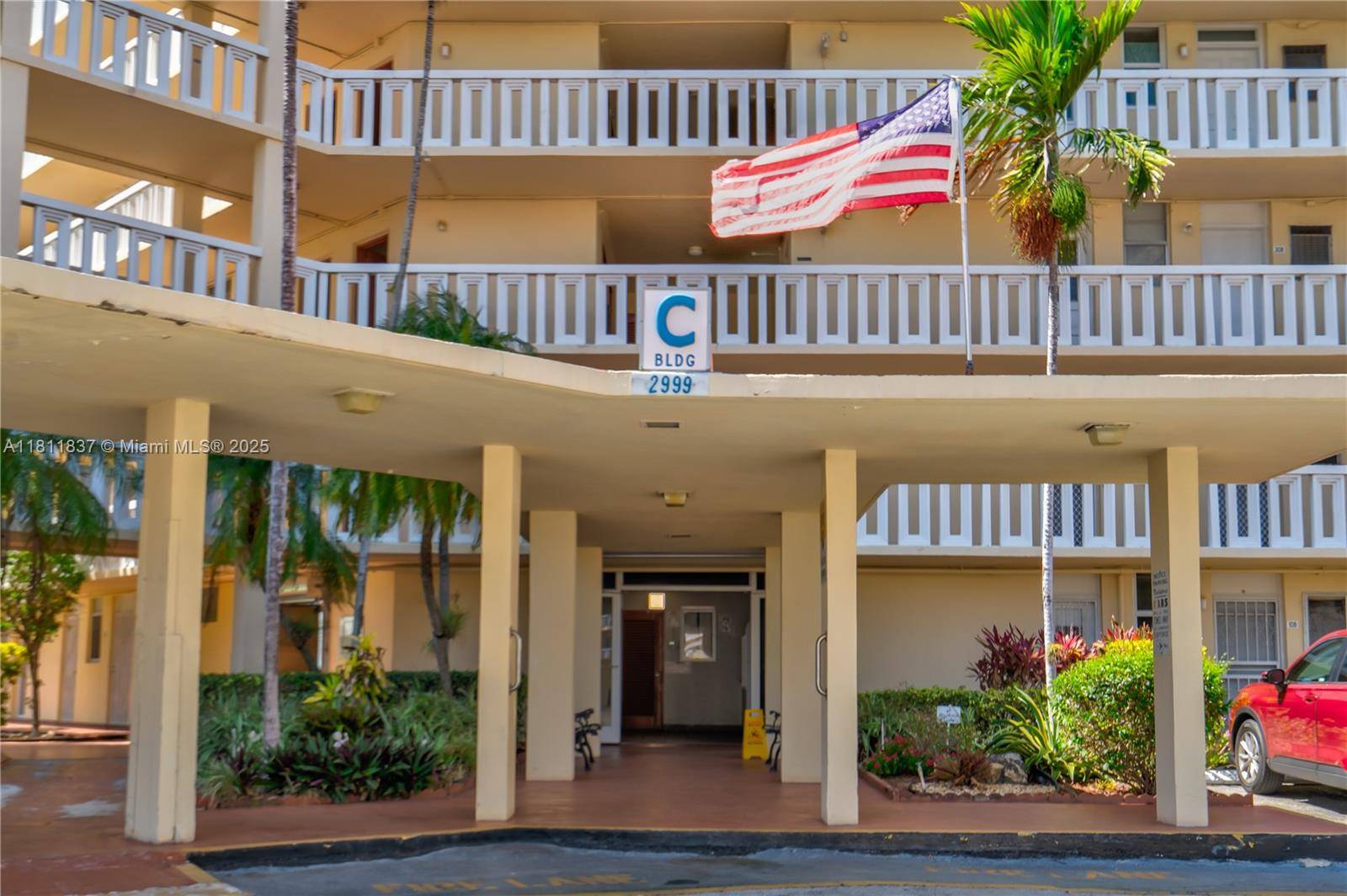Aventura, FL 33160,2999 Point East Dr #C310