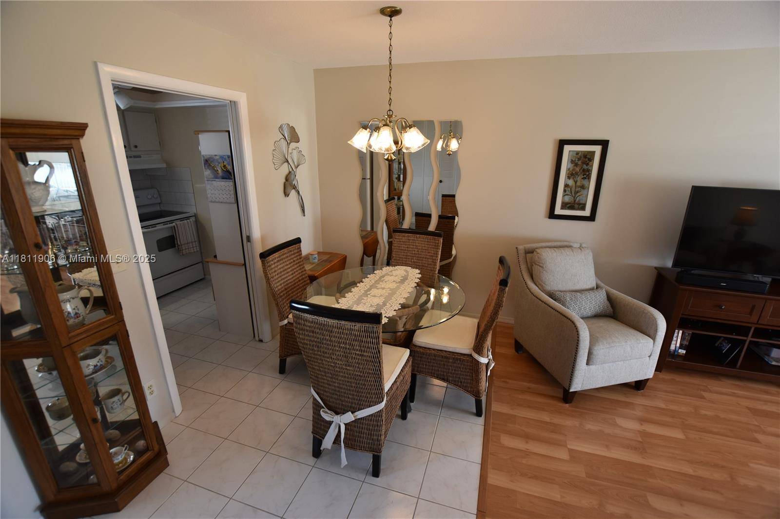 West Palm Beach, FL 33415,2862 W Crosley Dr #C