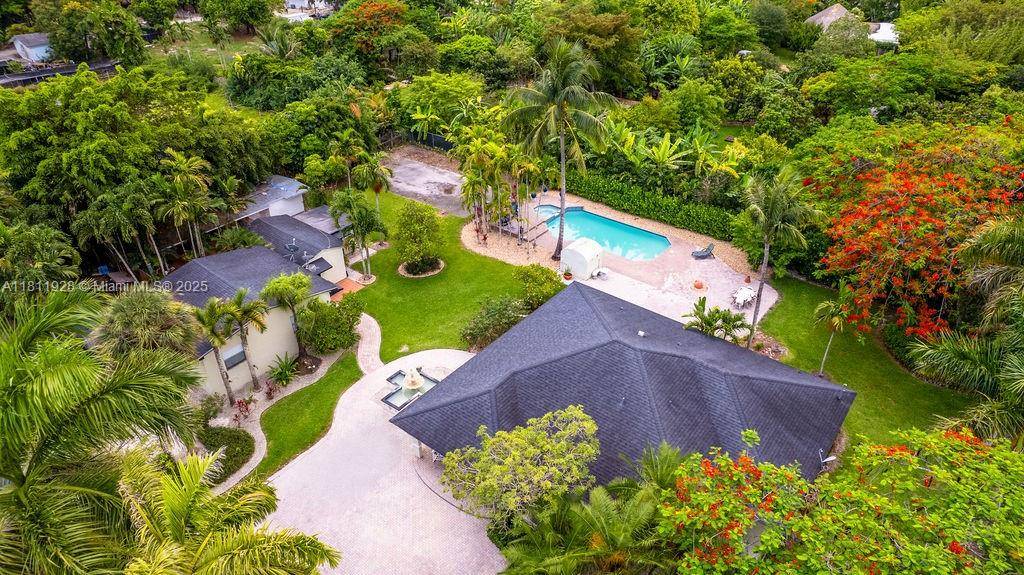 Miami, FL 33187,19700 SW 184th St