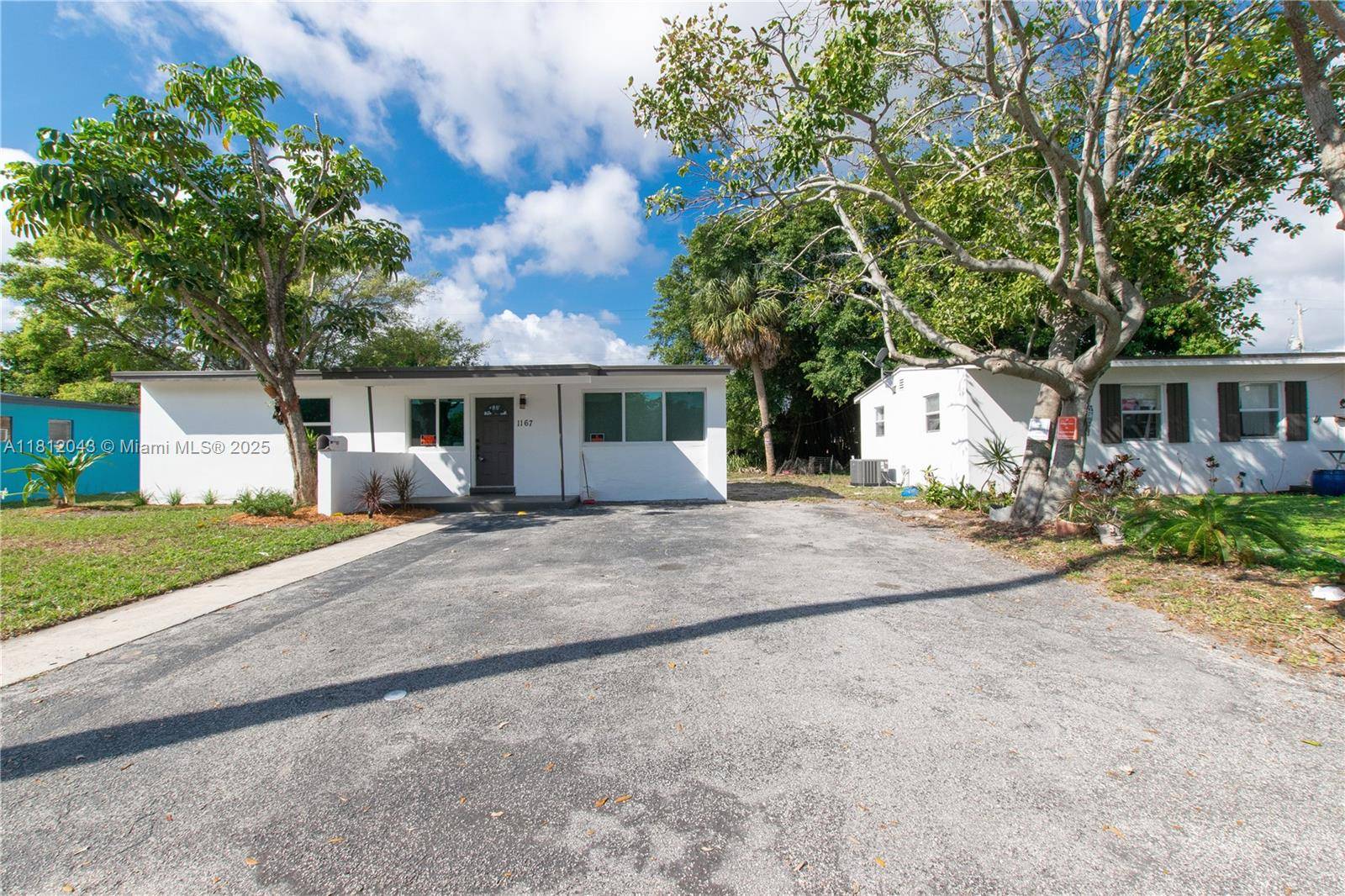 Fort Lauderdale, FL 33311,1167 NW 9th Ave #0