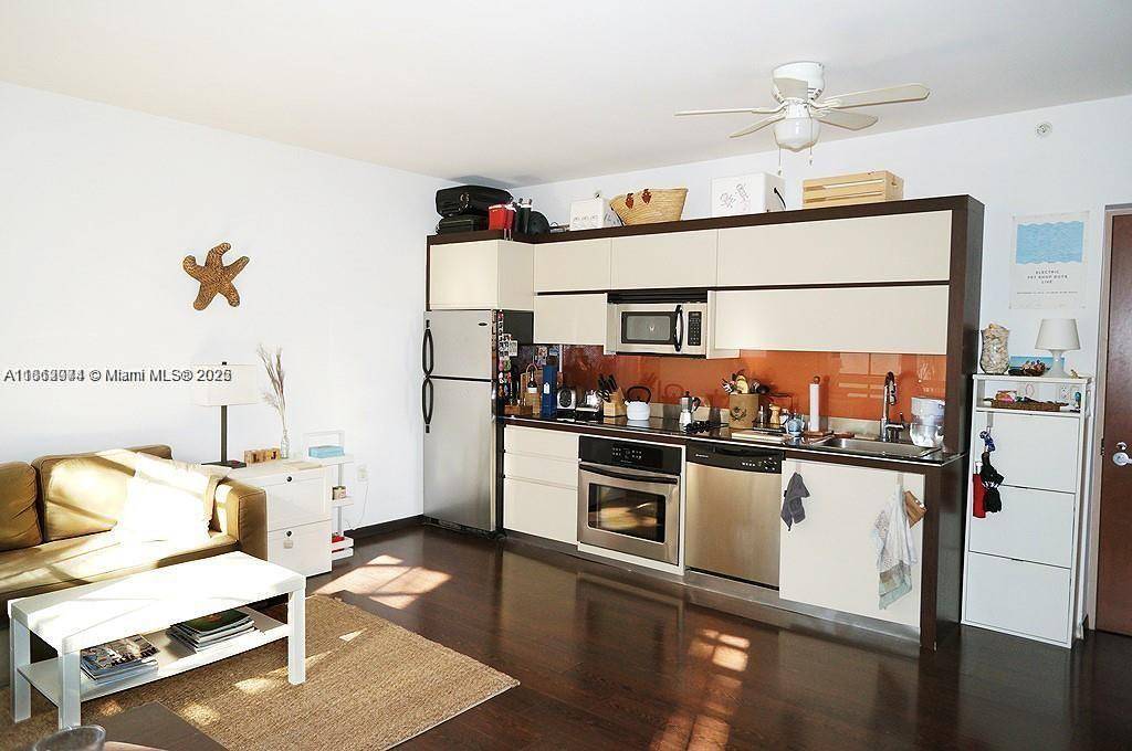 Miami Beach, FL 33139,435 21st St #215