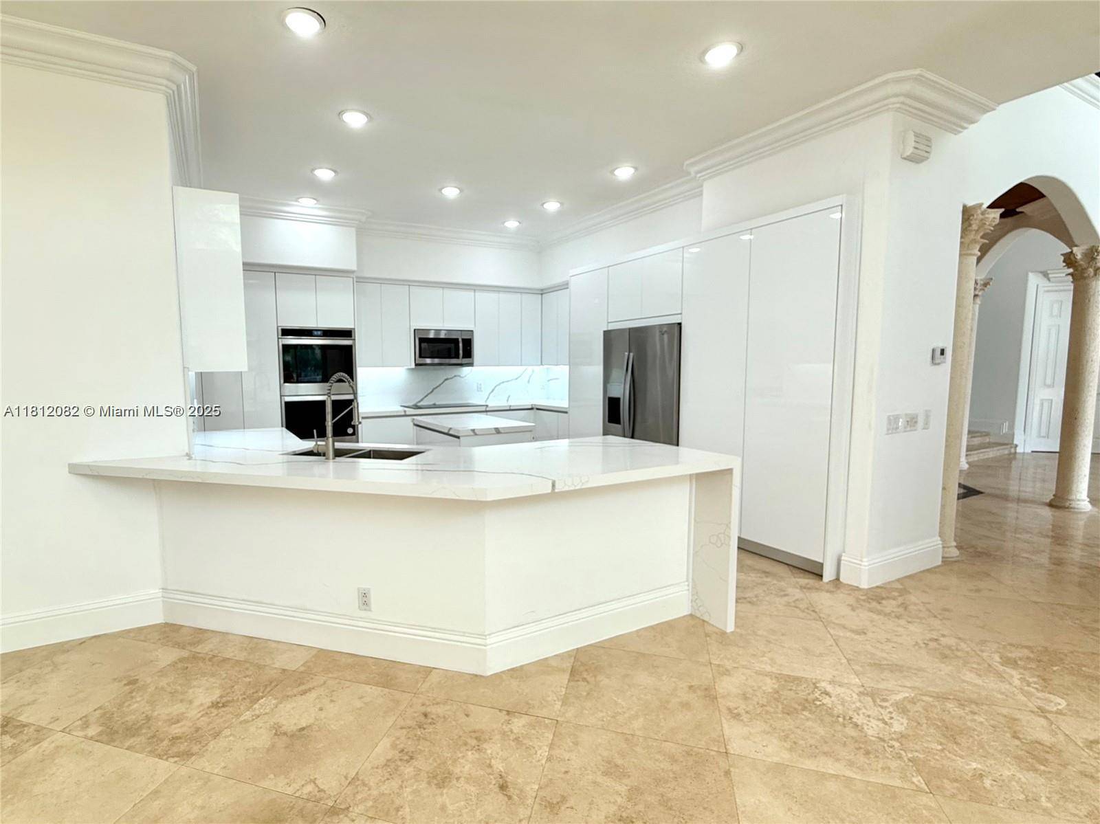 Weston, FL 33327,2547 Montclaire Cir #2547