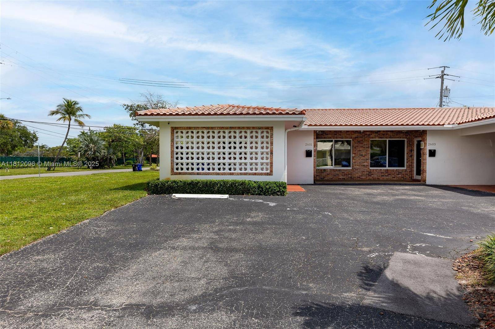 Fort Lauderdale, FL 33306,2601 NE 34th St #1-2