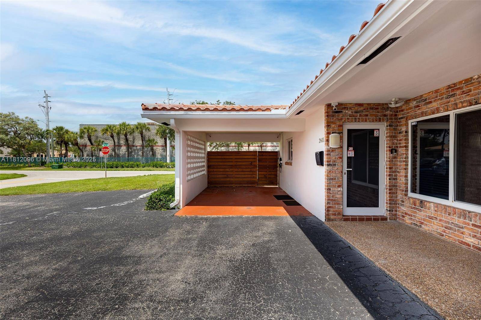 Fort Lauderdale, FL 33306,2601 NE 34th St #1-2