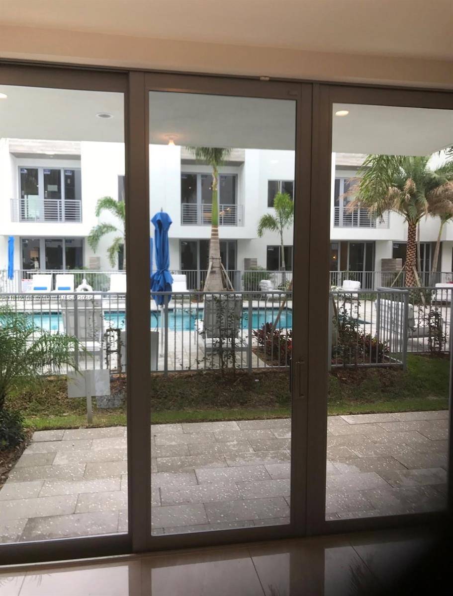 Boca Raton, FL 33431,1731 NW 40th Dr