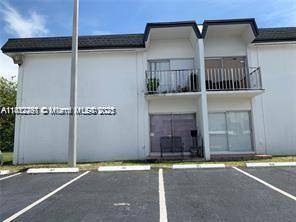 Miami, FL 33173,7220 SW 94th Pl #G6
