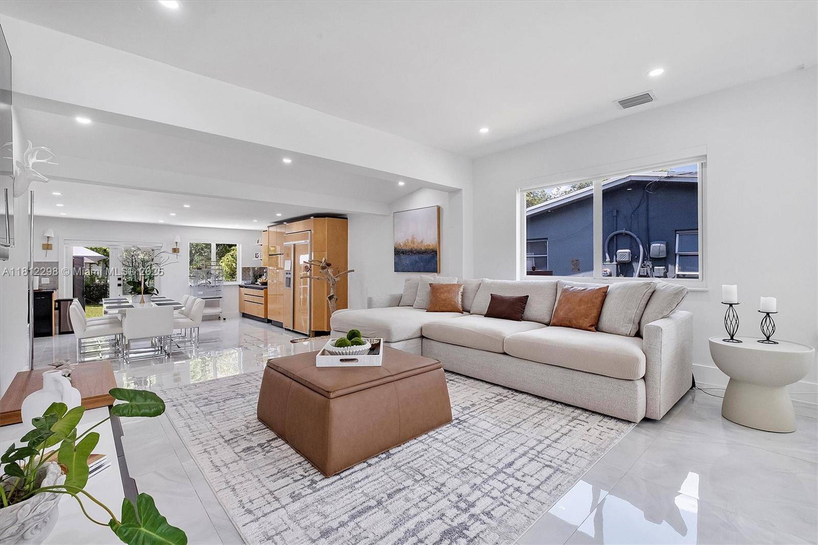 North Miami, FL 33161,974 NE 145th St
