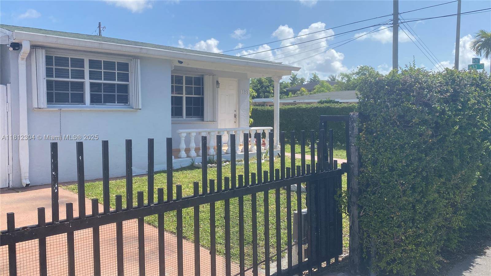 Miami, FL 33133,3351 SW 28th St