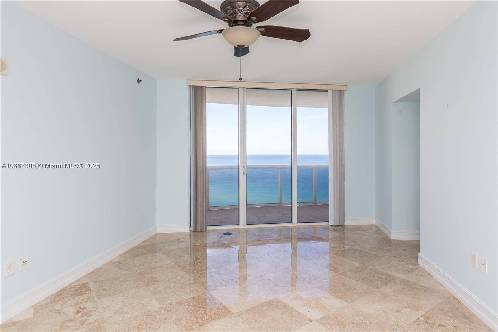 Sunny Isles Beach, FL 33160,17201 Collins Ave #2108