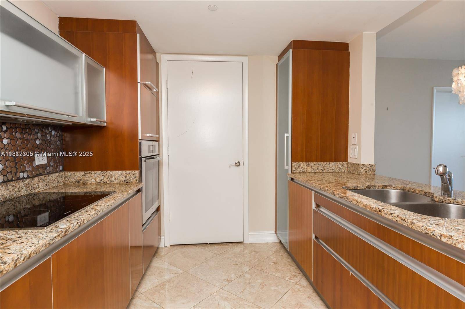 Sunny Isles Beach, FL 33160,17201 Collins Ave #2108