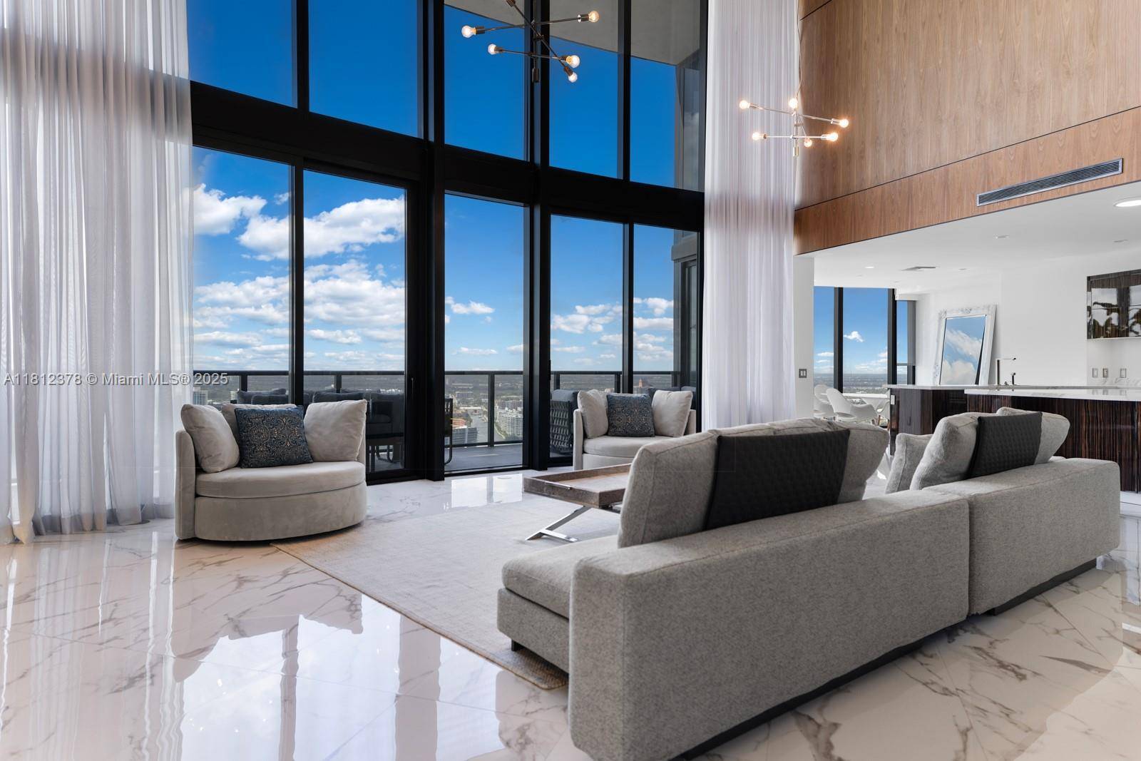 Sunny Isles Beach, FL 33160,18555 Collins Ave #4603
