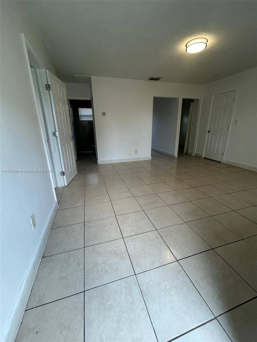 Fort Lauderdale, FL 33311,2780 NW 14th St #2