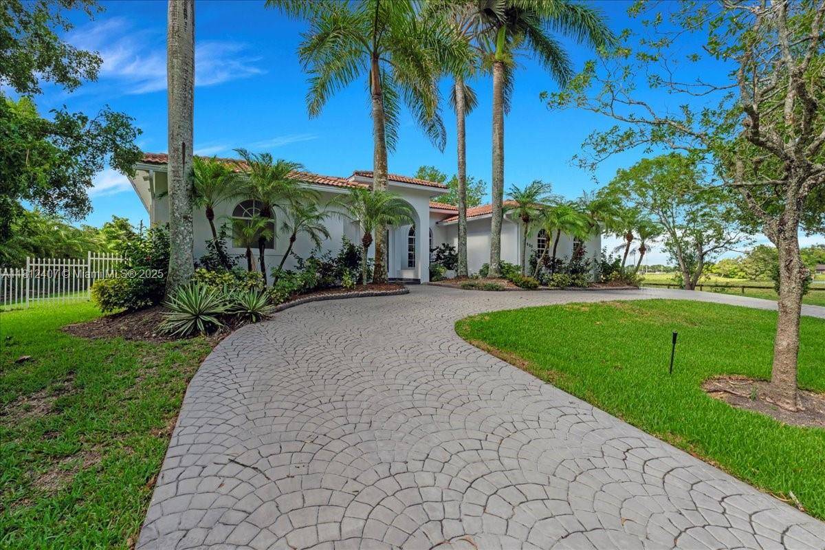 Southwest Ranches, FL 33331,16650 SW 67th Pl