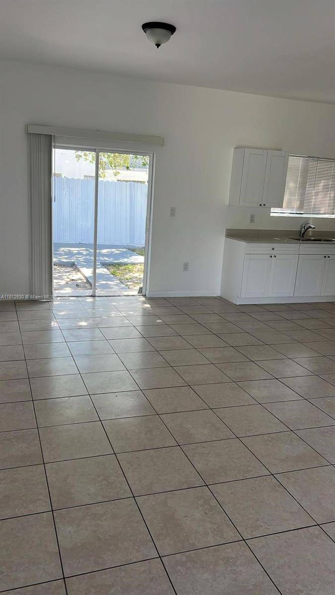 Miami, FL 33138,8290 NE 1st Ave #8290