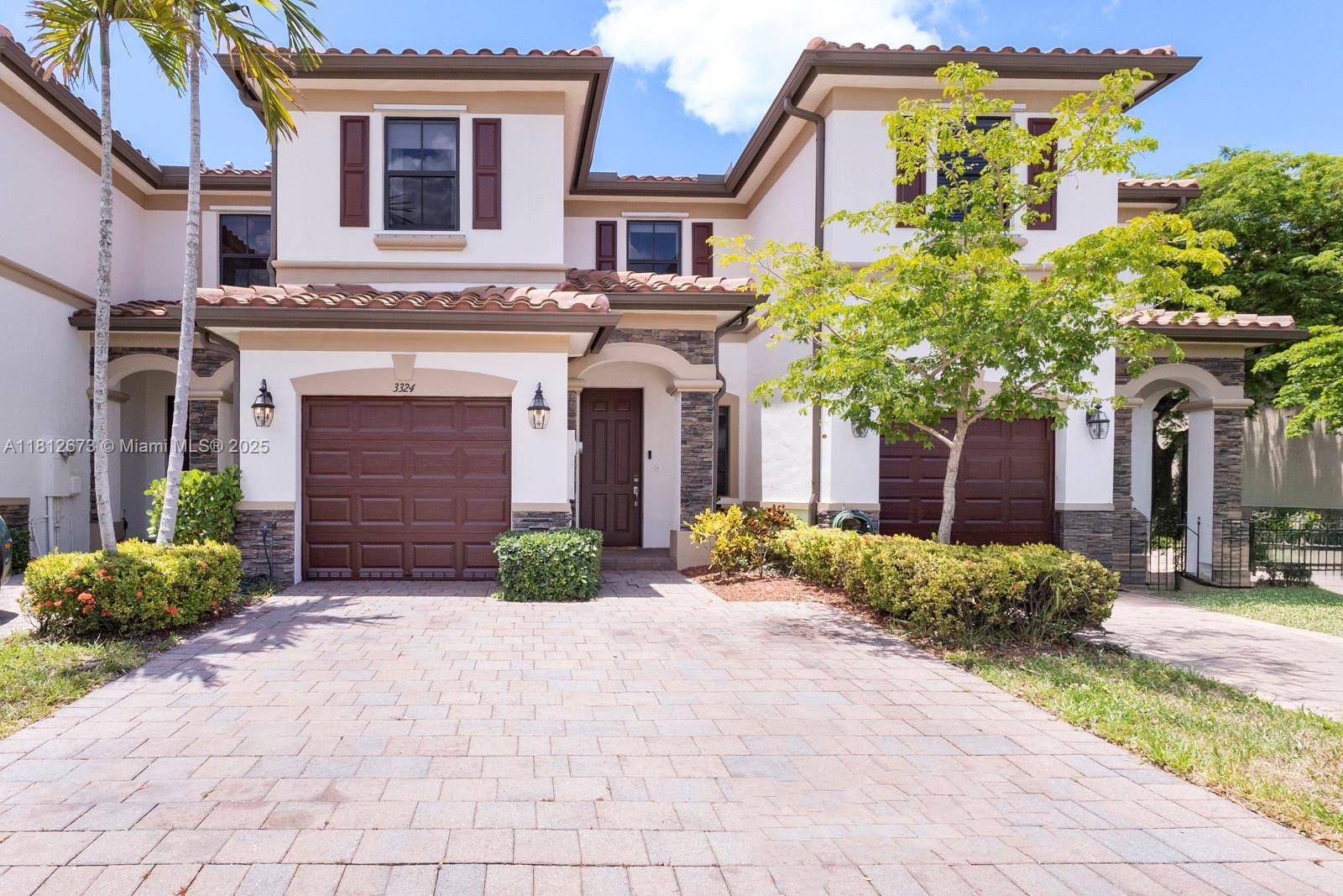 Hialeah, FL 33018,3324 W 90