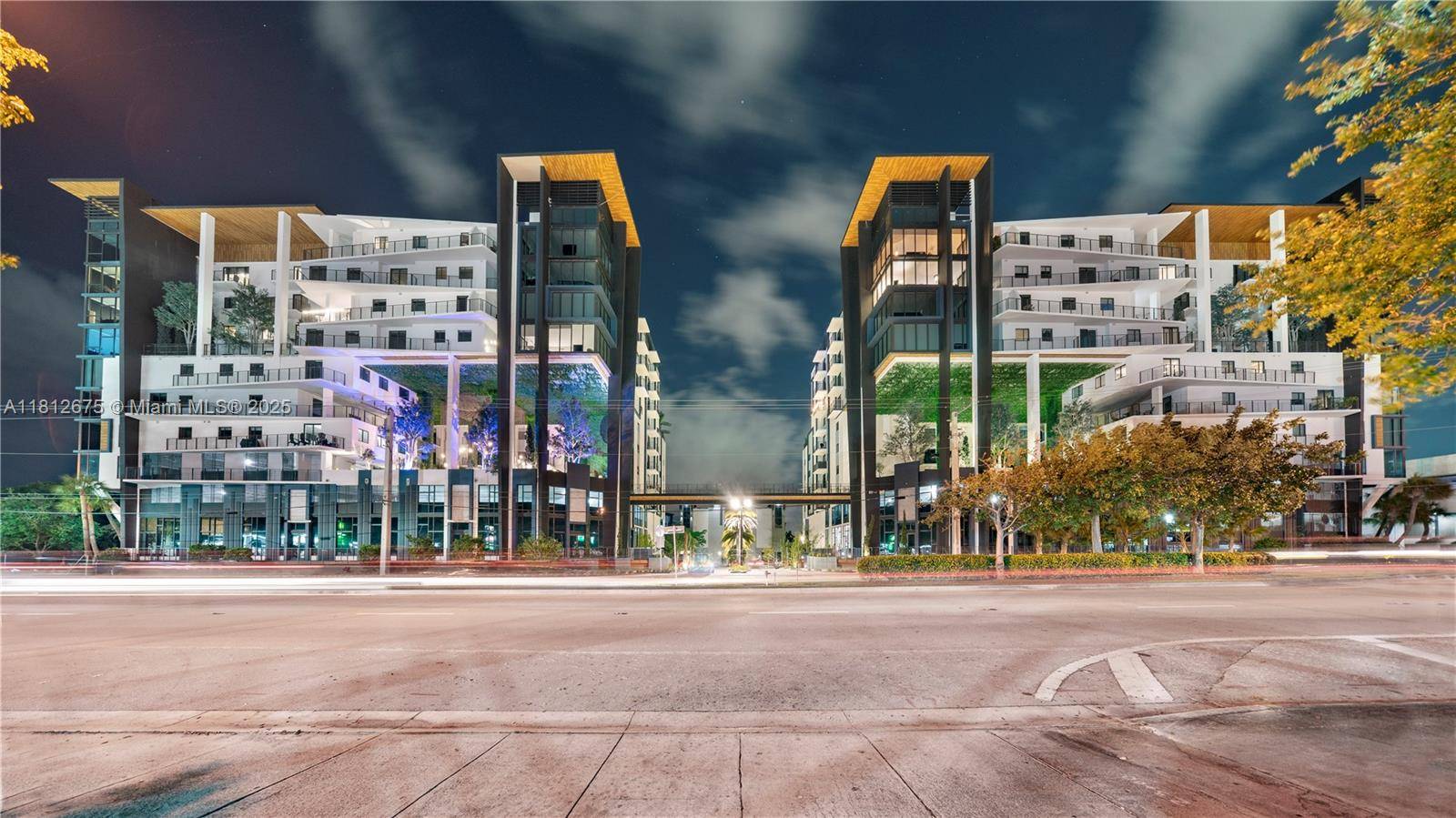 Pompano Beach, FL 33060,425 SE 1 Street #809-A