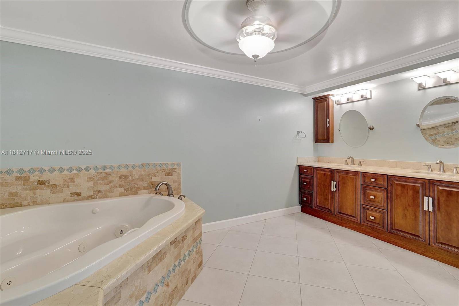 Miami Lakes, FL 33014,15461 Kippford Ct