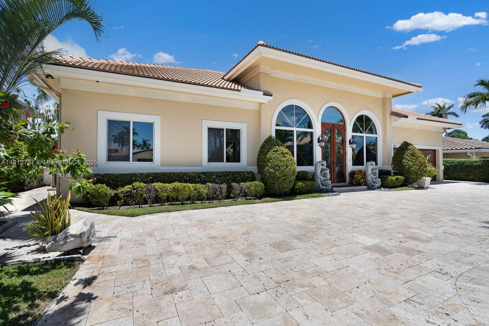 Lighthouse Point, FL 33064,4241 NE 23 TERRACE