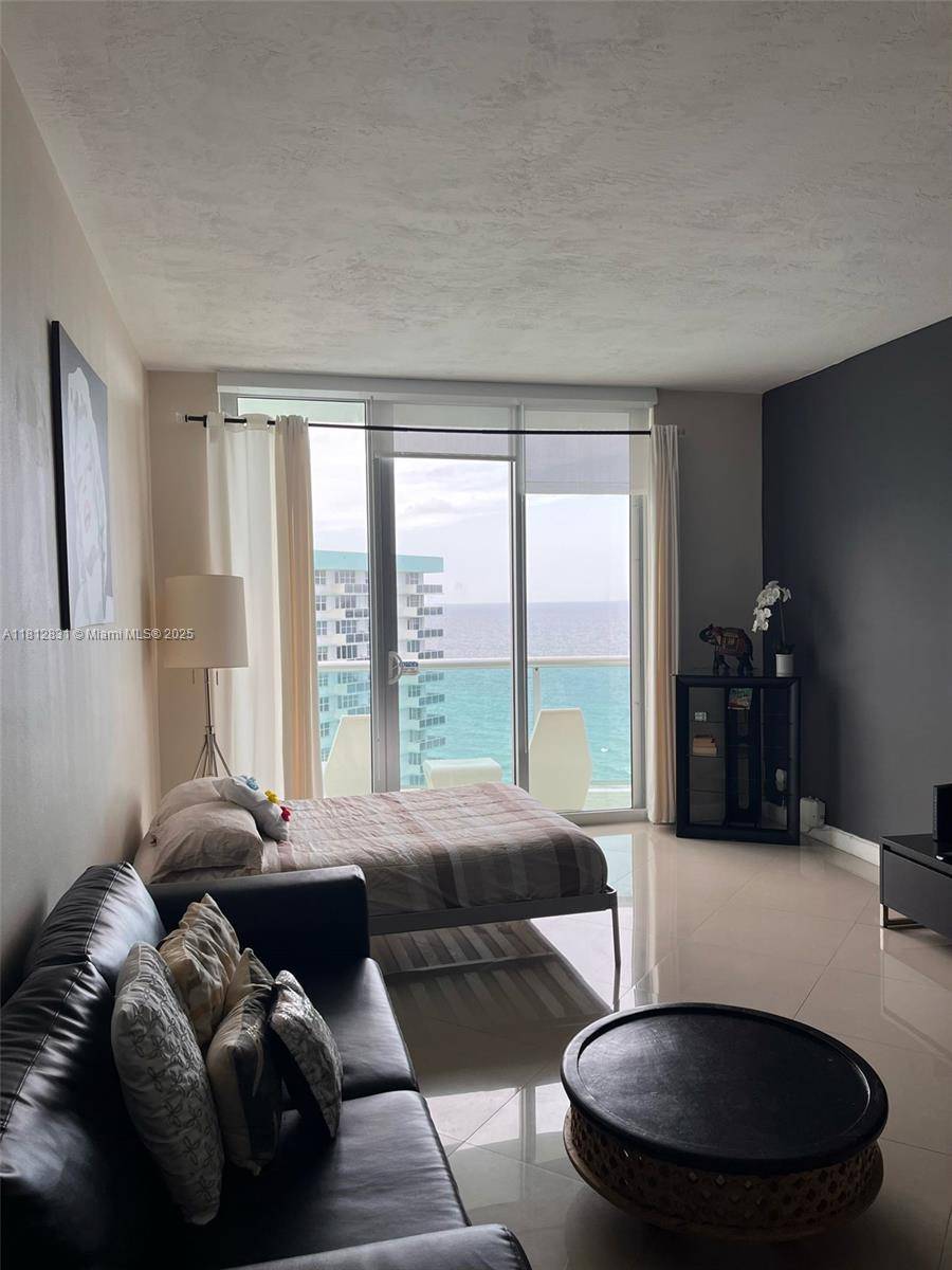 Hollywood, FL 33019,3901 S Ocean Dr #PH16Y