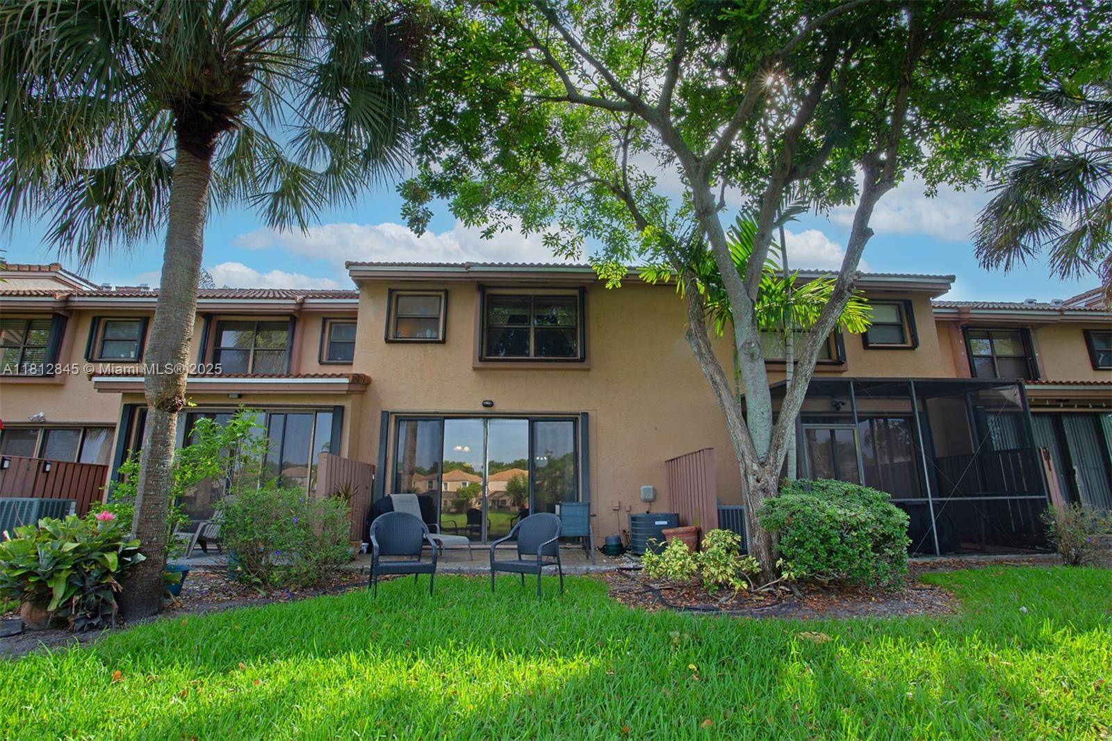 Plantation, FL 33322,10630 NW 14th St #115