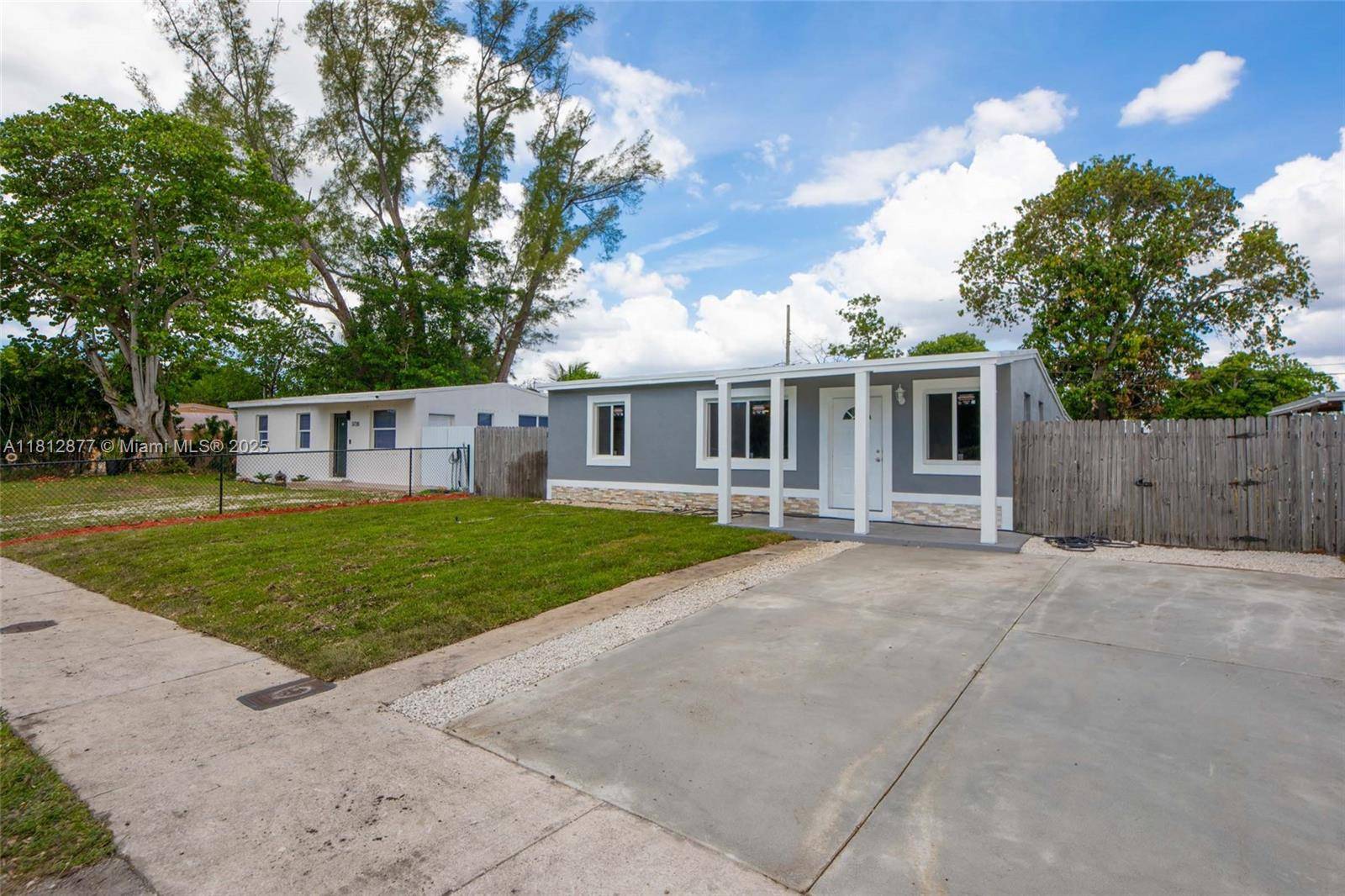 West Park, FL 33023,3710 SW 45th Ave