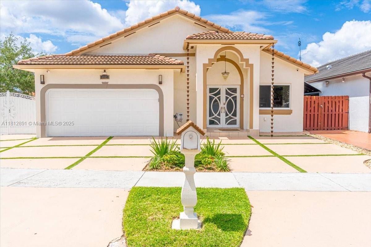Miami Lakes, FL 33018,8902 NW 148th St