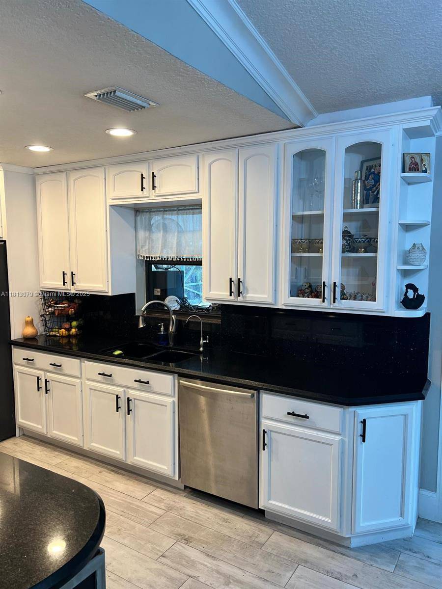 West Palm Beach, FL 33411,11613 N 42nd Rd N