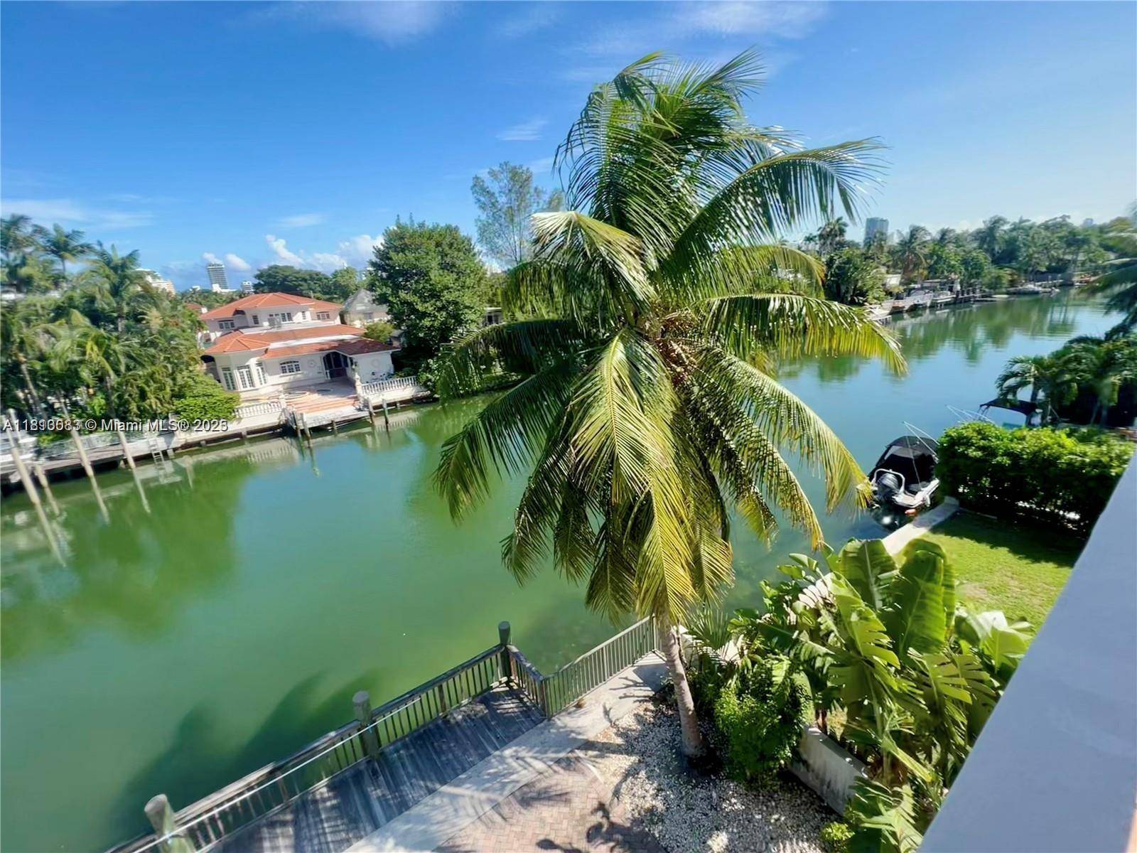 Miami Beach, FL 33140,4011 N Meridian Ave #38
