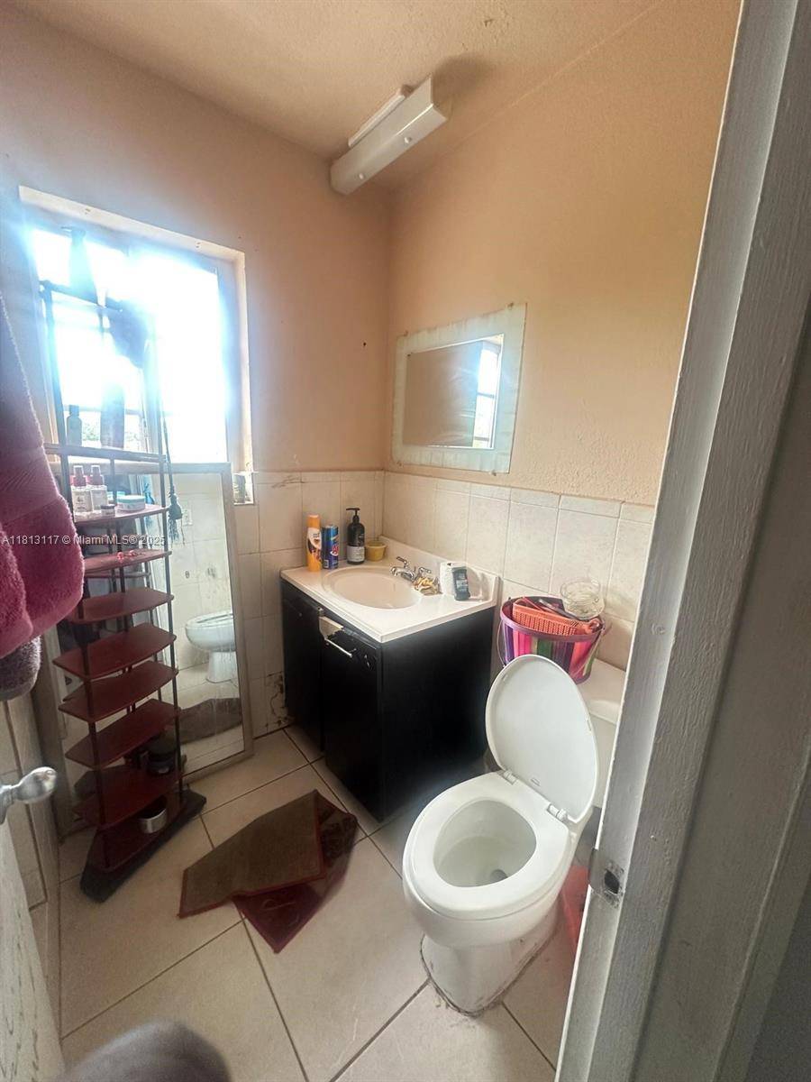 North Miami, FL 33161,13700 NE 6th Ave #311